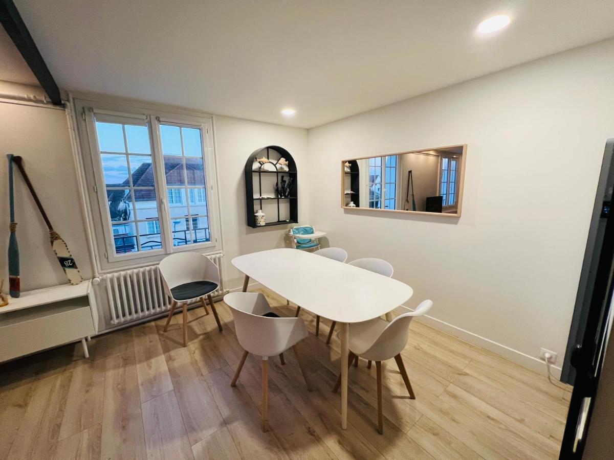 Bel Appartement Plein Centre 100M De La Mer Merville-Franceville-Plage Bagian luar foto